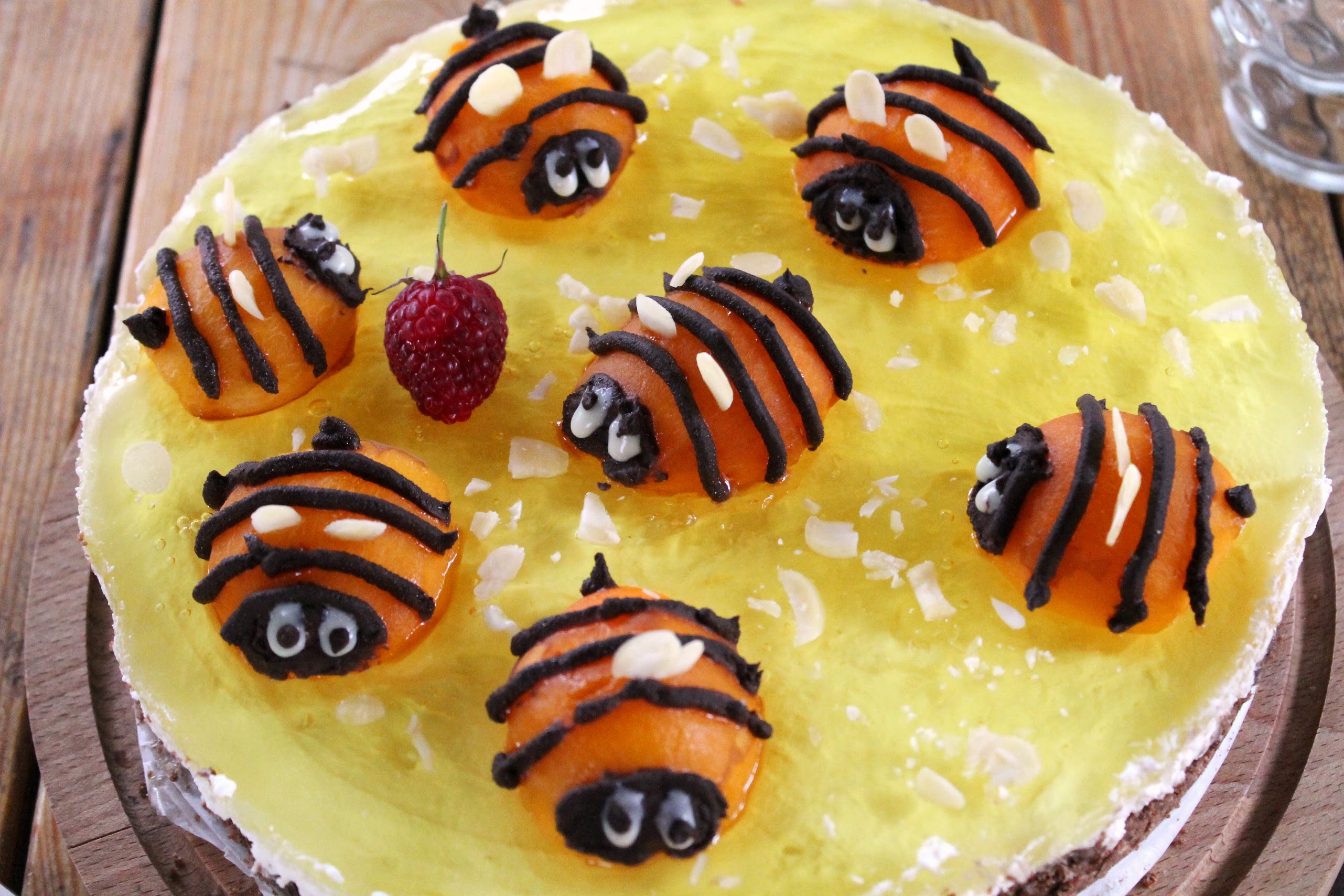 Tort pszczółkowy